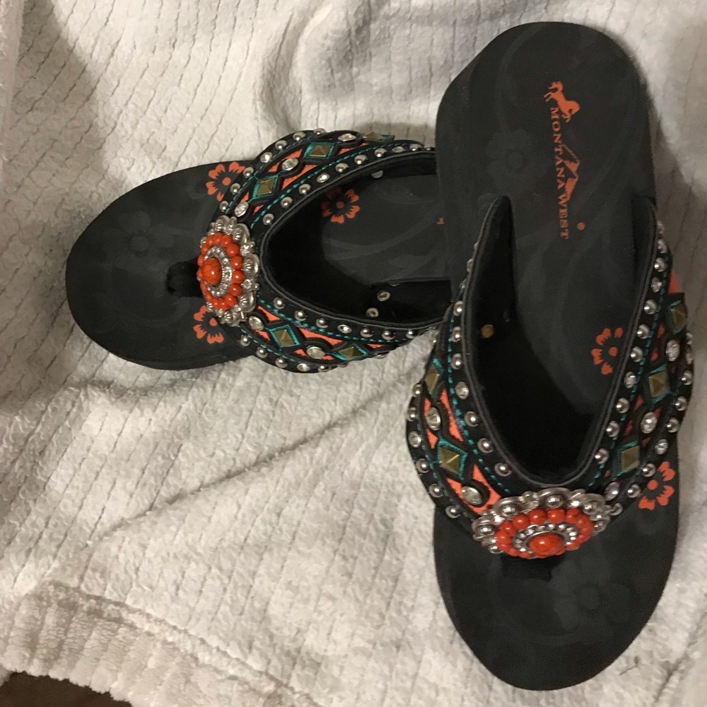 Montana west flip flops